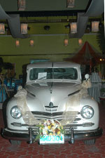 Vintage bridal car by the Bichara Brothers